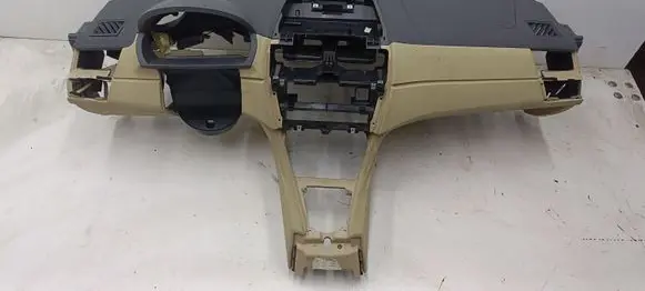BMW X3 E83 Dashboard 