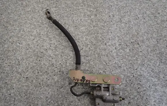 Mitsubishi Grandis Clutch master cylinder