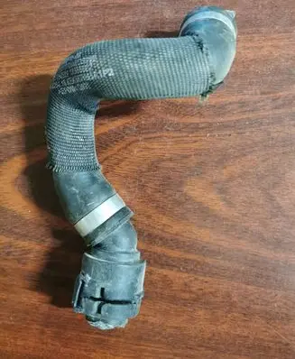 Mercedes-Benz E AMG W213 Engine coolant pipe/hose A2135013700 CT156529 085025418
