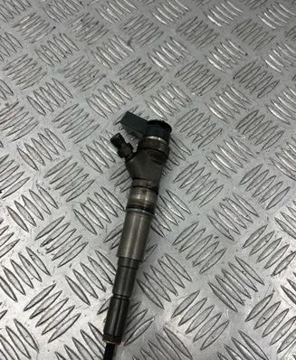 BMW 7 E65 E66 Fuel injector 7788812