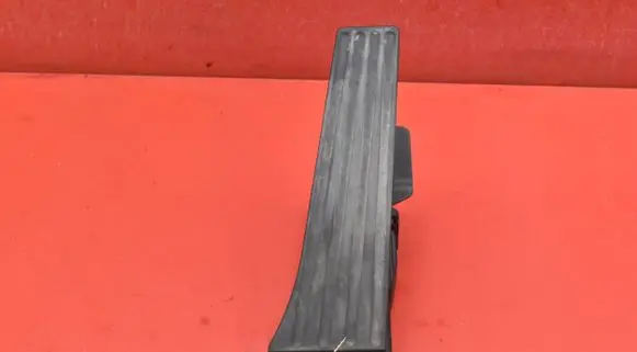 BMW 7 F01 F02 F03 F04 Accelerator throttle pedal 6853175