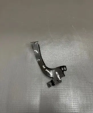 Volkswagen Arteon Shooting Brake Fender mounting bracket 3G8804593