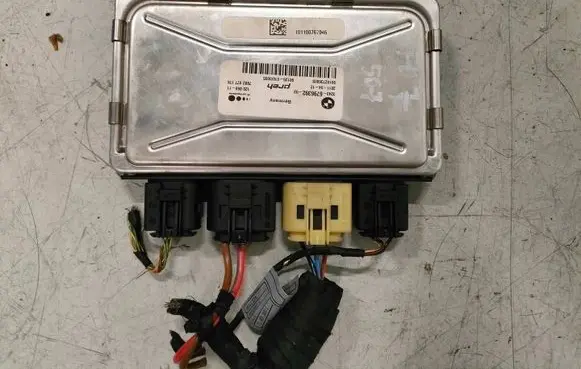 BMW 5 GT F07 Steering rack control module 6796392