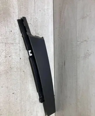 Citroen C3 Aircross Front door glass trim molding 39136471