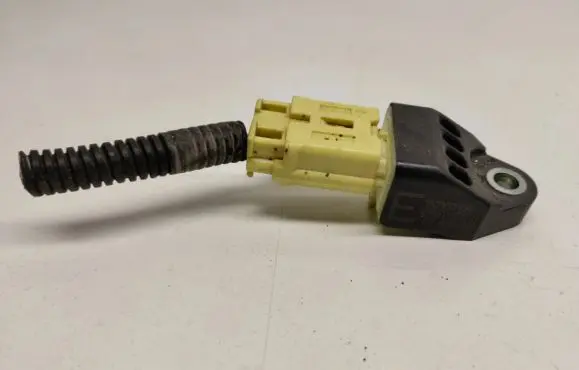 Toyota RAV 4 (XA30) Airbag deployment crash/impact sensor 8983142010