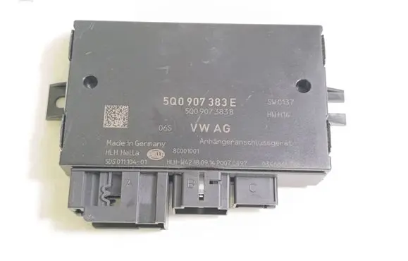 Skoda Octavia Mk3 (5E) Tow bar trailer control unit/module 5Q0907383E 5Q0907383B