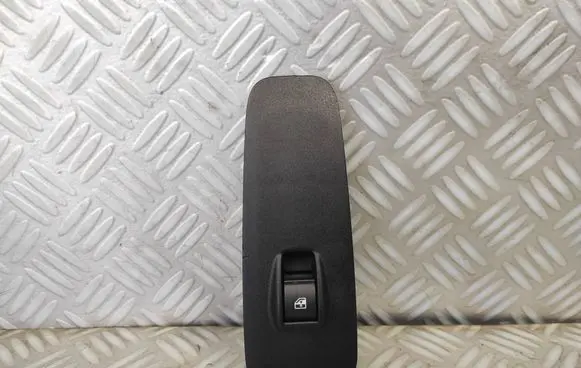 Peugeot Boxer Electric window control switch 07355329060 30170575