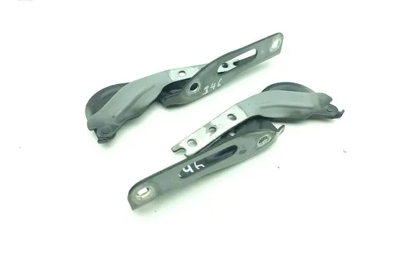Seat Arona Engine bonnet/hood hinges 6F0823301A 6F0823302A