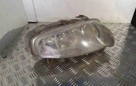 Alfa Romeo 147 Headlight/headlamp