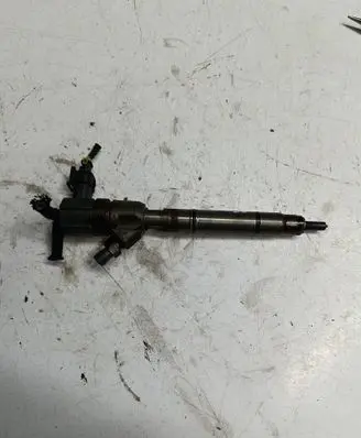 Fuel injector