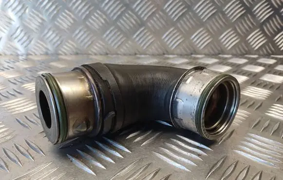 Skoda Octavia Mk2 (1Z) Intercooler hose/pipe 1K0145790C