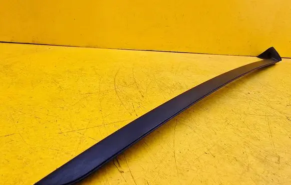 Peugeot 308 Windshield trim 98355043XT