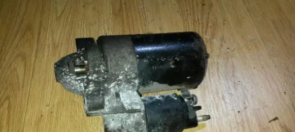 Peugeot 206 Starter motor 1005821815