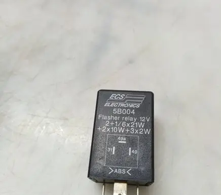 Volkswagen Golf III Other relay 5B004