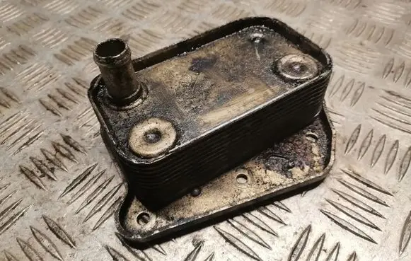 Mercedes-Benz E W211 Gearbox / Transmission oil cooler 6131880201