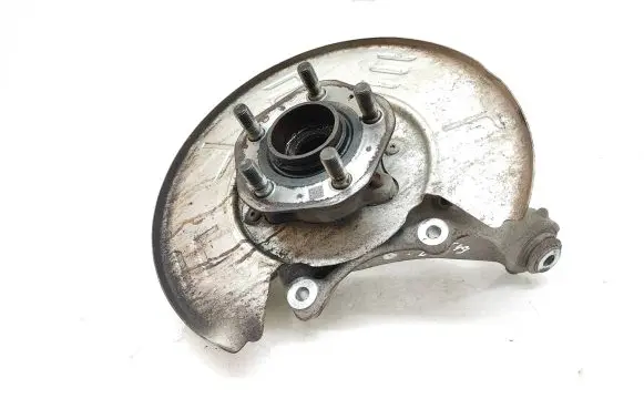 Rear wheel hub spindle/knuckle