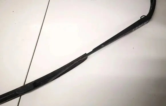 Nissan Qashqai Front wiper blade arm