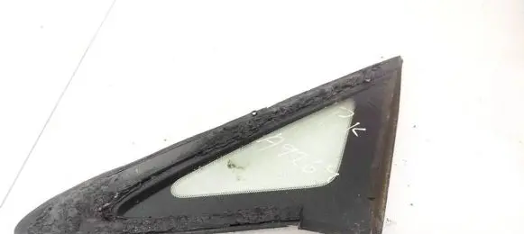 Mazda CX-7 Front triangle window/glass 