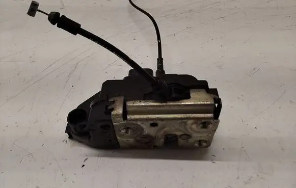 Renault Megane II Front door lock RA08R30Y