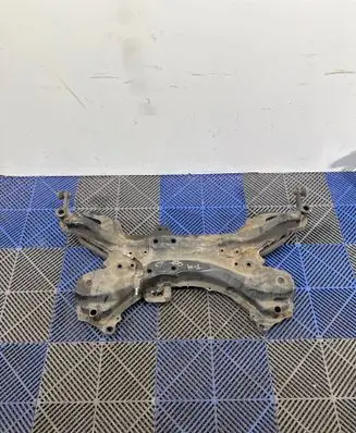 Lexus CT 200H Front subframe