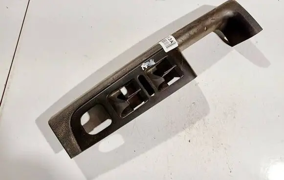 Skoda Superb B6 (3T) Front door window switch trim 3t0867197