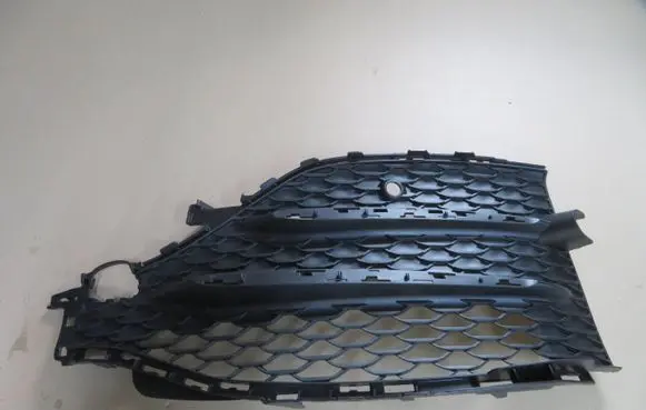 Front bumper lower grill