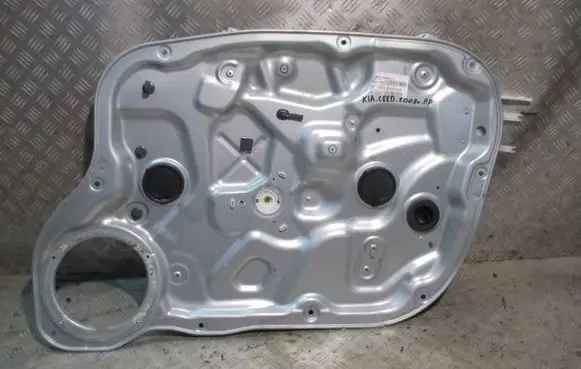 KIA Ceed Front window lifting mechanism without motor 824801H070