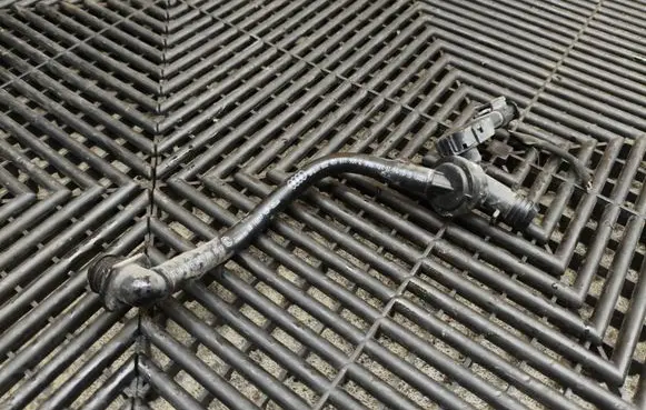 Audi Q7 4M Vacuum line/pipe/hose 5Q0906207