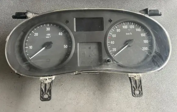 Opel Vivaro Speedometer (instrument cluster) 281123777 P8200283199E NS87482303