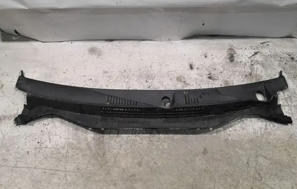Dodge Caliber Wiper trim 05303815AF