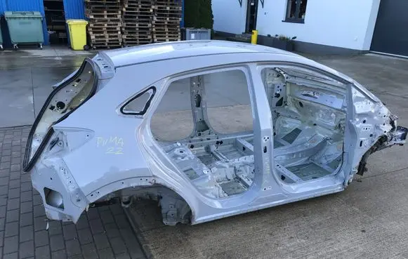 Rear quarter panel