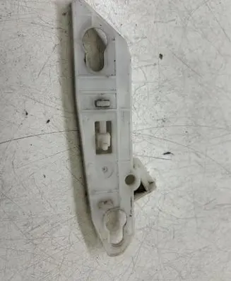 Peugeot 308 Front bumper mounting bracket AA36136489