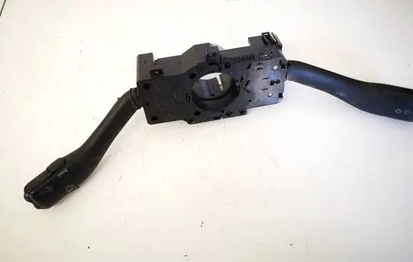 Volkswagen Golf IV Indicator stalk 8L0953513