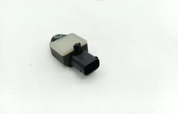 Mercedes-Benz A W169 Airbag deployment crash/impact sensor A1698210451