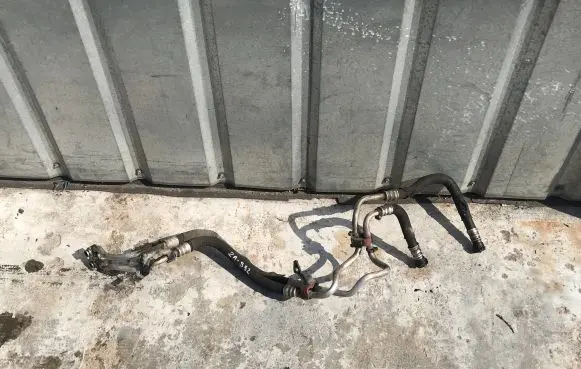 BMW 7 F01 F02 F03 F04 Engine coolant pipe/hose