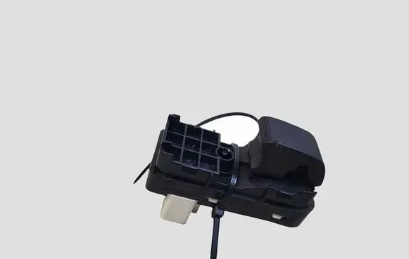 Mazda 3 II Electric window control switch BBM266370