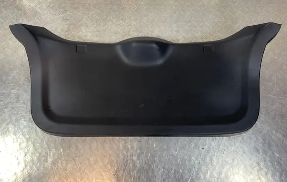 Suzuki SX4 S-Cross Tailgate/boot lid cover trim 8377163T0