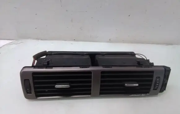 Audi A6 S6 C5 4B Dash center air vent grill 4B1820951