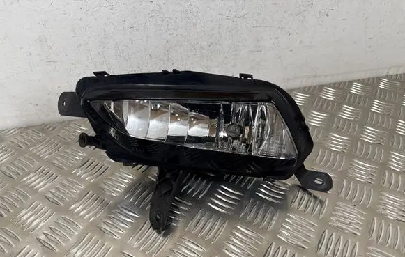 Opel Astra K Front fog light 13401153 662588537