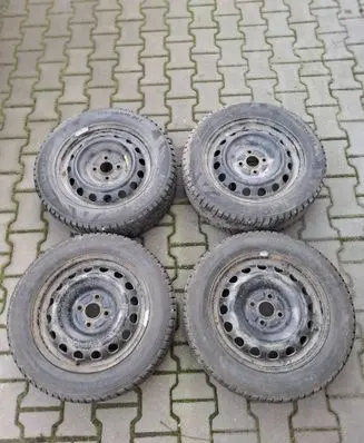 Toyota Yaris R15 winter tire YARISIIIKOLAZIMA