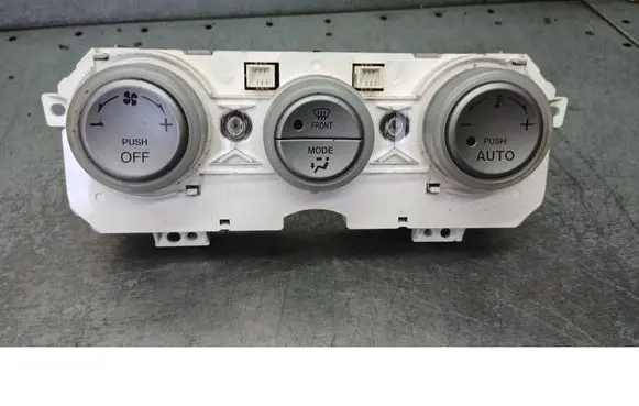 Mazda 6 Air conditioning/heating control unit RF01E2E