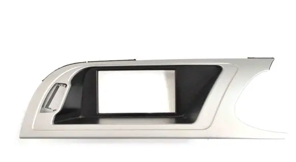 Radio/GPS head unit trim