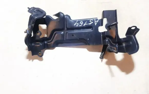 Honda CR-V Engine mounting bracket