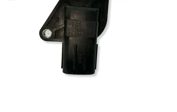 Mazda CX-5 Mass air flow meter E5T62271