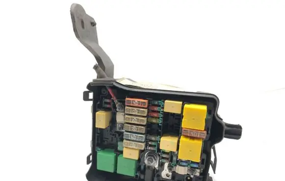 Peugeot 208 I BSM Control unit 