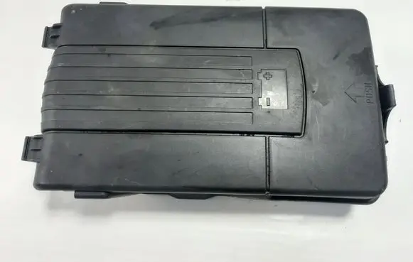 Volkswagen Golf V Battery box tray cover/lid 1K0915443C