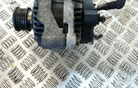 Opel Insignia A Generator/alternator 13502583