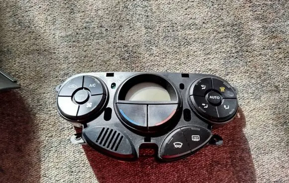 Ford Focus Climate control unit 2S4H18C612BK C170HFS WNBA26846