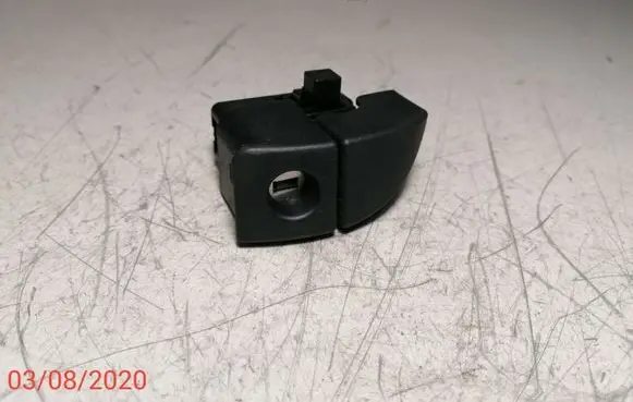 Lexus IS 220D-250-350 Glove box lock 