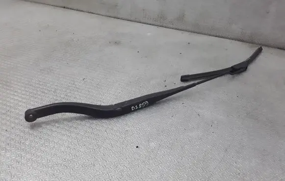 Windshield/front glass wiper blade